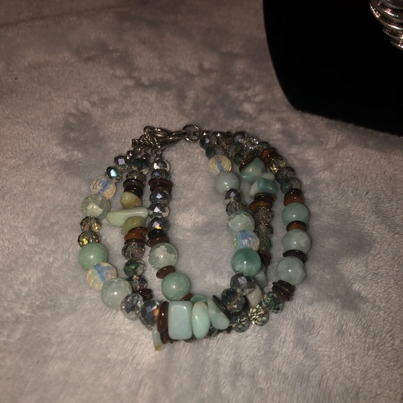 Luxurious Jade & Jasper Italian made necklace set! - Picture 4 of 6